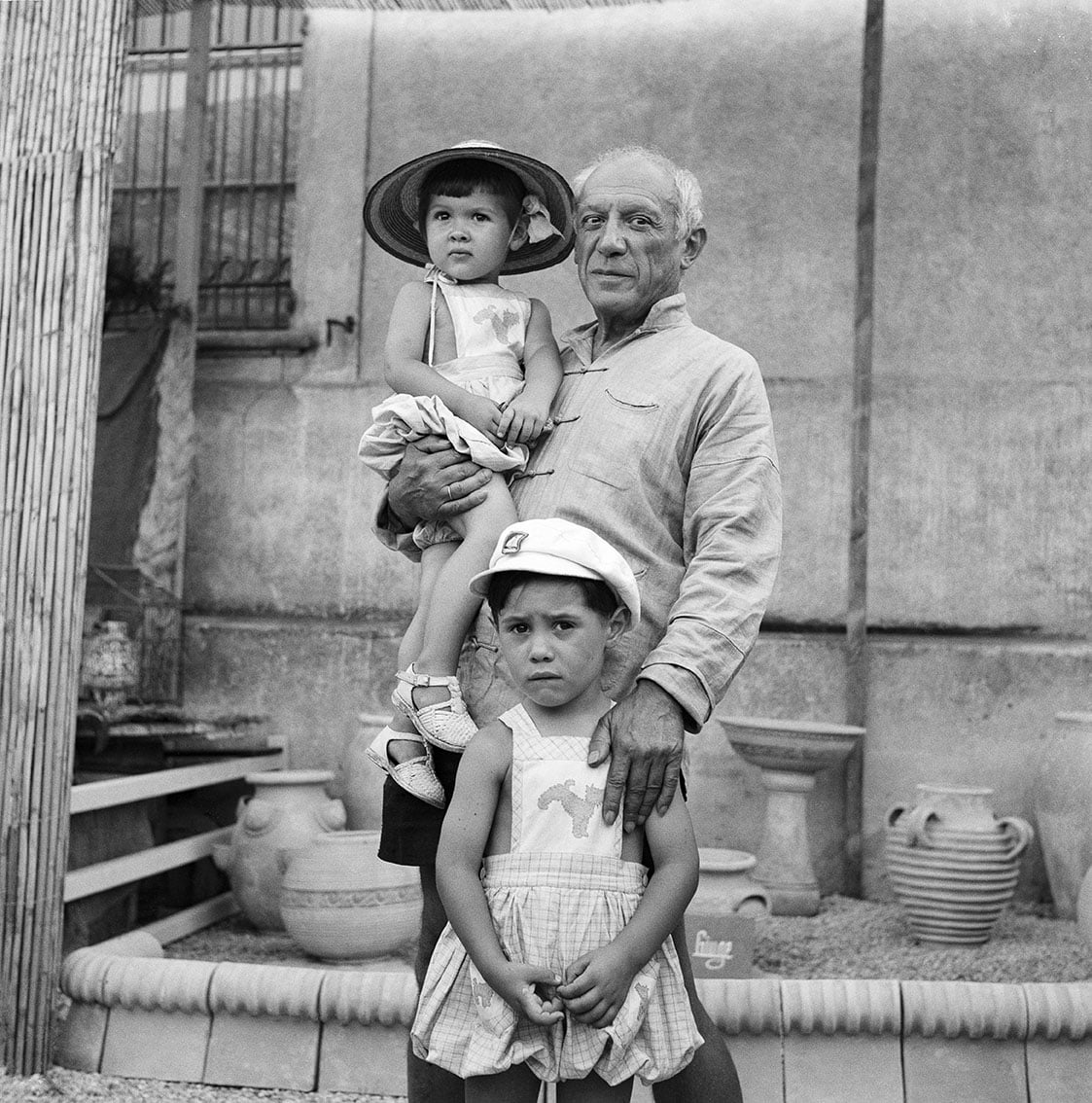 Picasso mit seinen
Kindern Claude
und Paloma (1951) © Edward Quinn