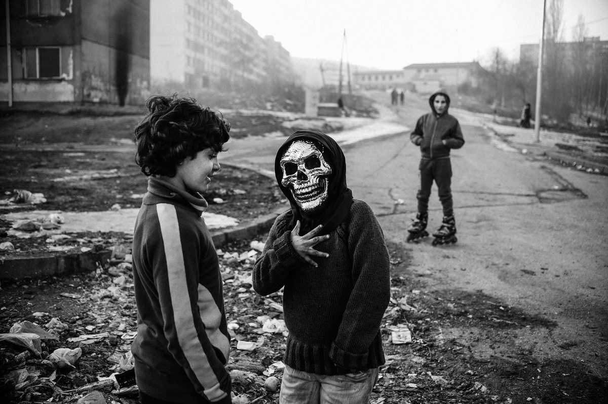 Kids of Lunik IX von Damian Lemanski