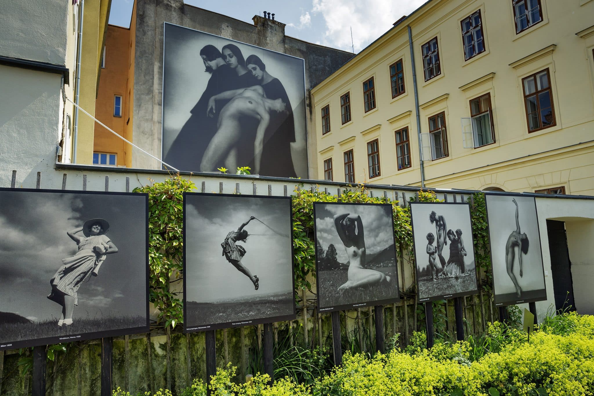 In der Ausstellung „Photogenie – Rudolf Koppitz“.