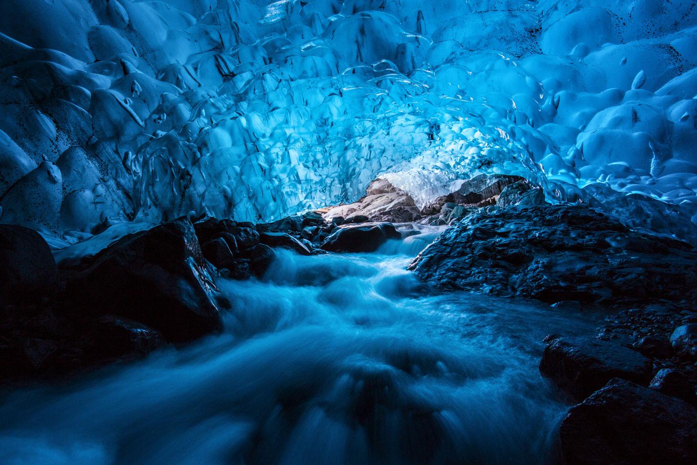 Dezember: „Im ewigen Eis“ von Sebastian Rose