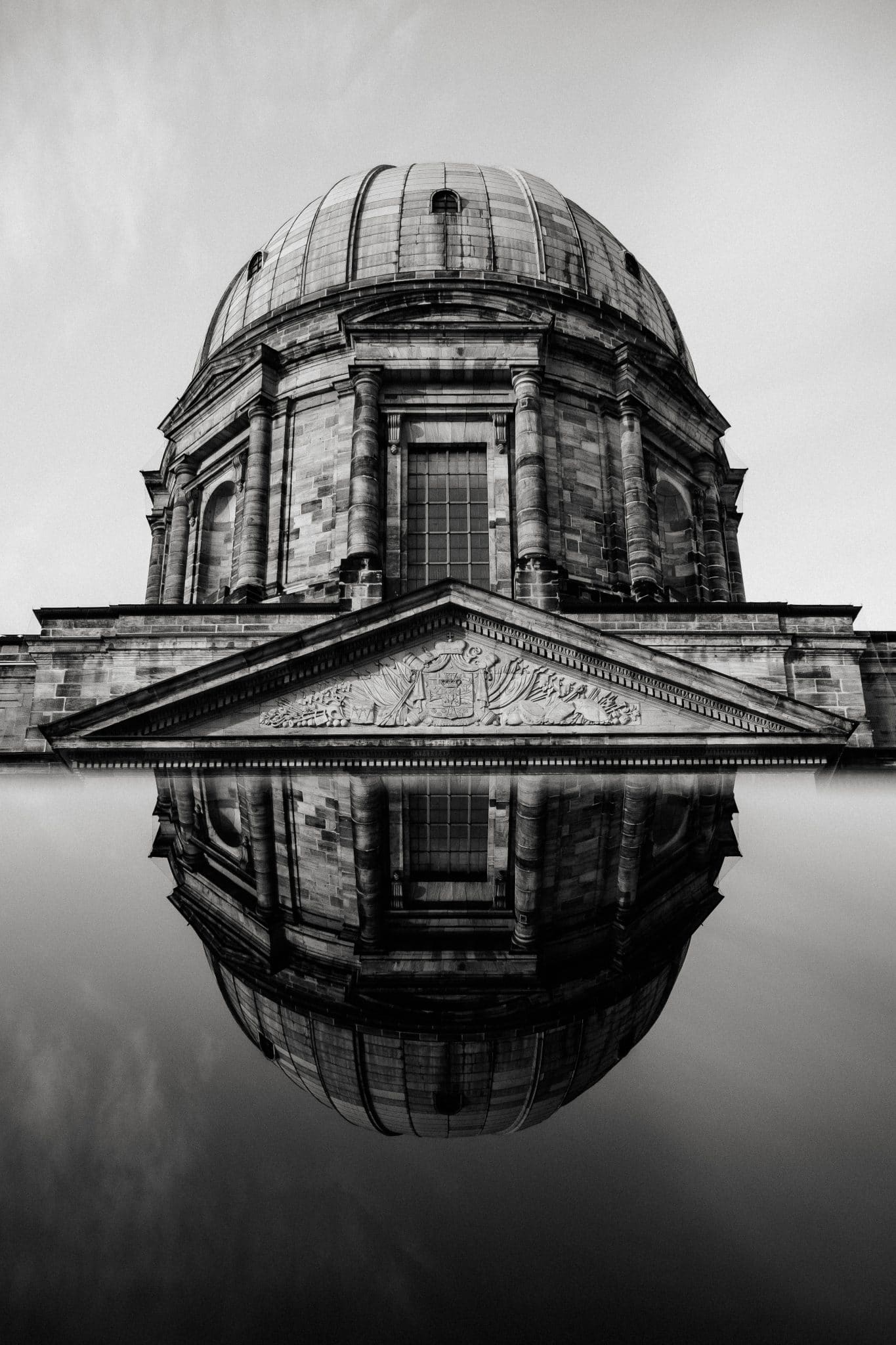 Testbild mit dem Voigtländer COLOR SKOPAR für Fuji X: Architektur in Schwarzweiß