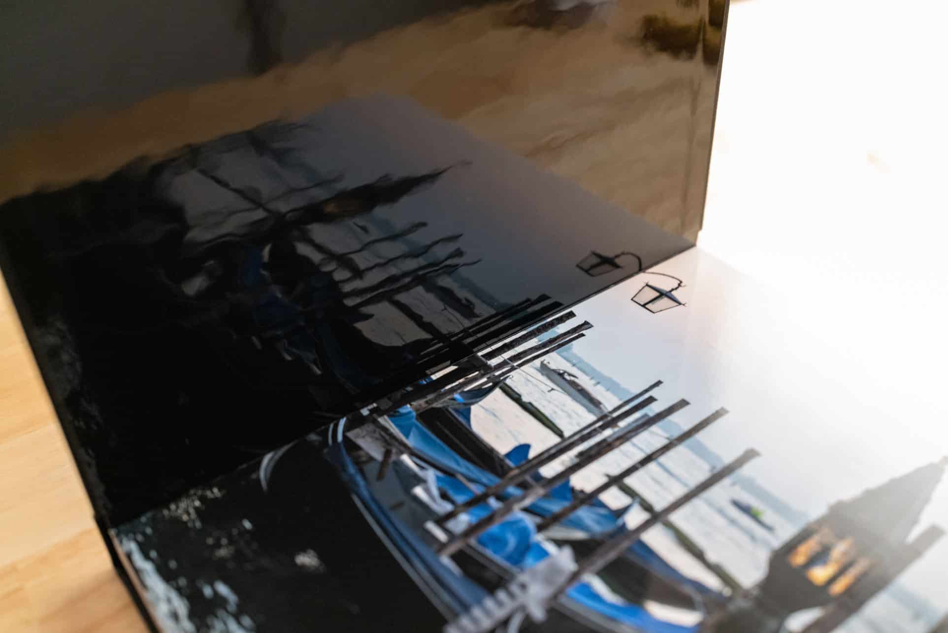 LayFlat Pro Fotobuch aus unserem Test aufgeschlagen