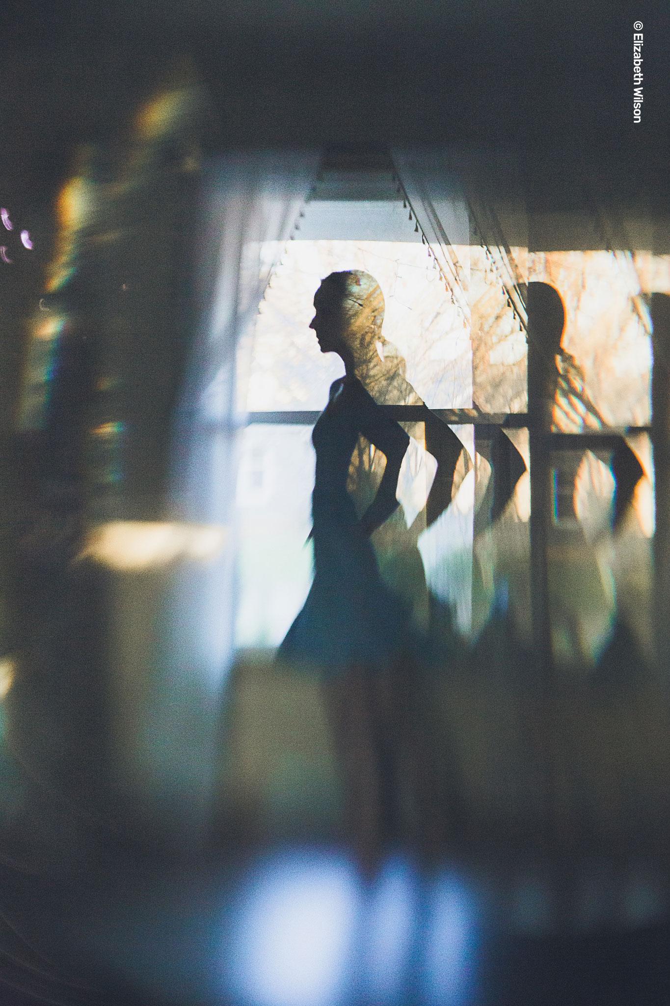 Fame am Fenster mit Lensbaby Analog-Filter fotografiert