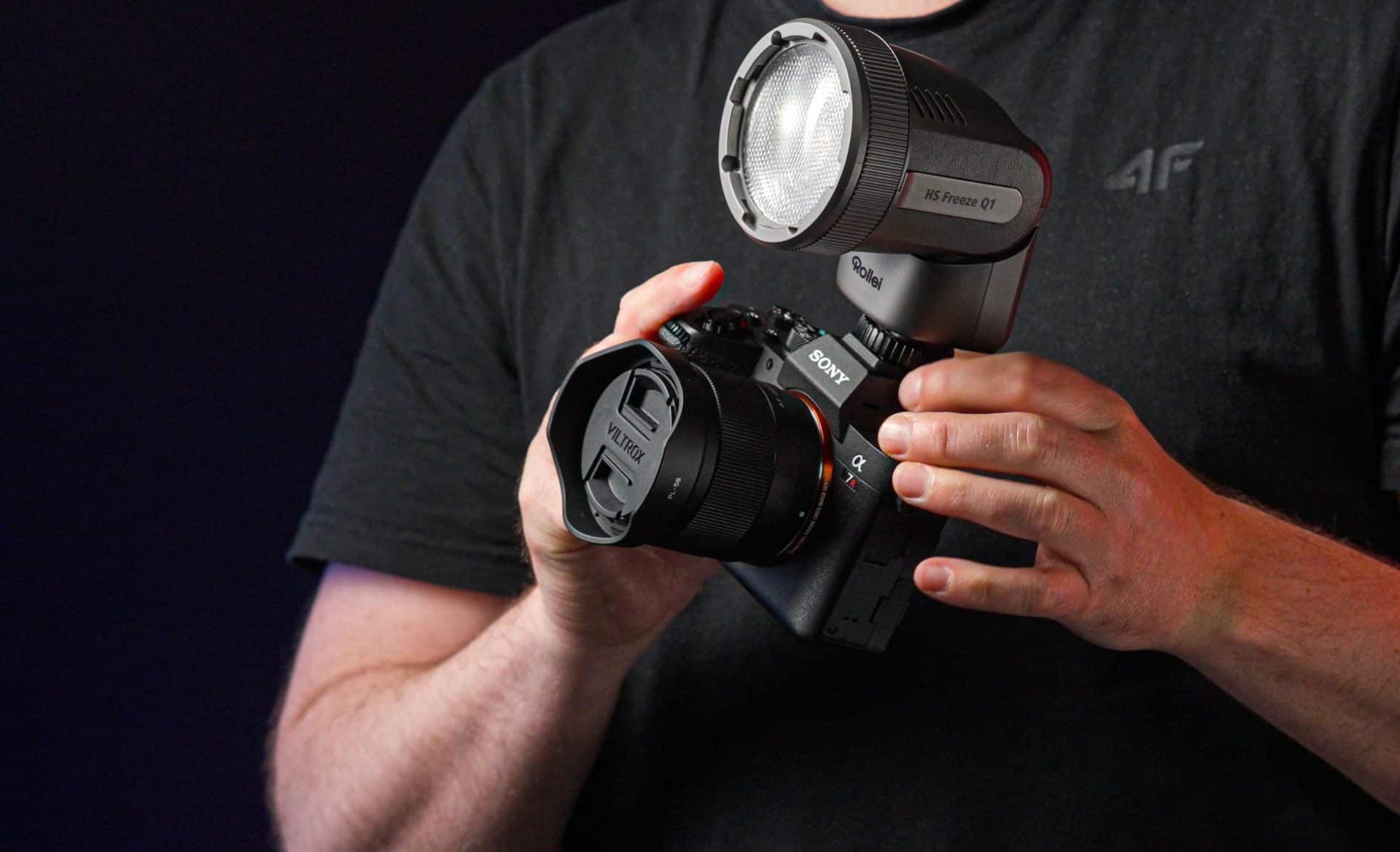 Rollei präsentiert LED-Aufsteckblitz HS Freeze Q1 2
